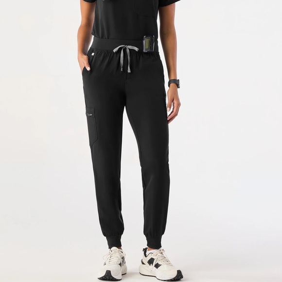 Figs Zamora Jogger Scrub Pants - Picture 2 of 7
